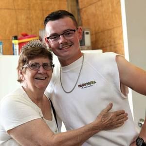 Meet your Posher, Evan